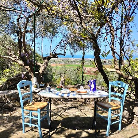 לינה וארוחת בוקר קונברסאנו Le Finestre Sul Mare מראה חיצוני תמונה