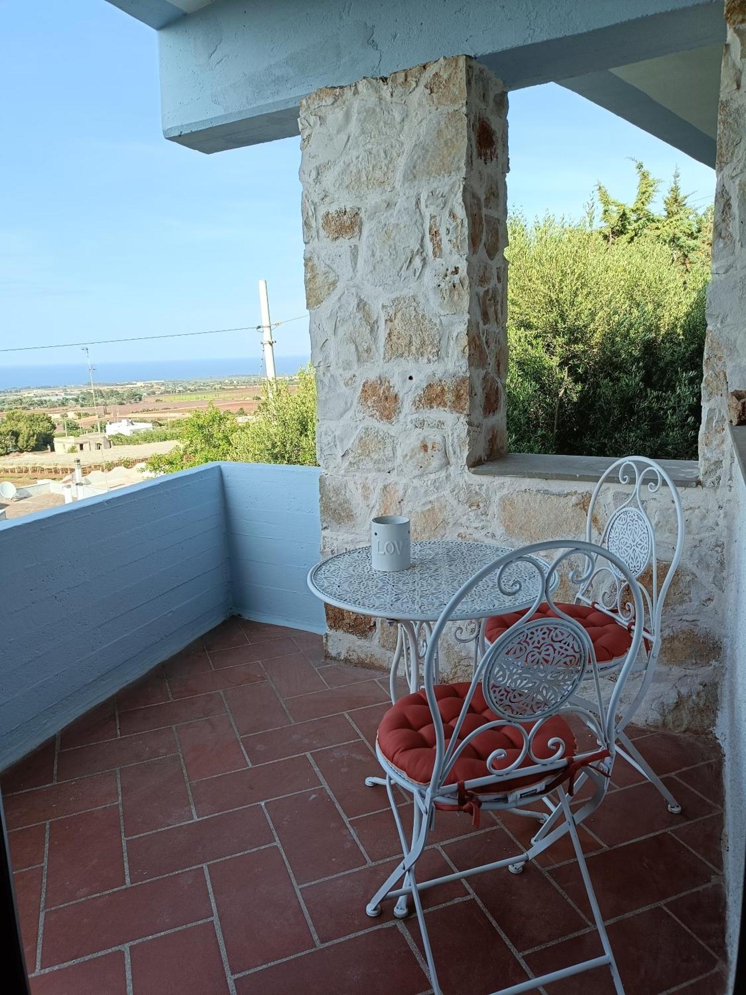לינה וארוחת בוקר קונברסאנו Le Finestre Sul Mare חדר תמונה